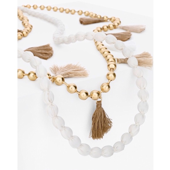 Chico’s Landyn Tassels Necklace Layered Gold Cream - Picture 3 of 5